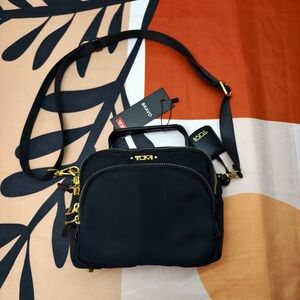 🍩TUMI Alpha Bravo Women’s Crossbody Bag